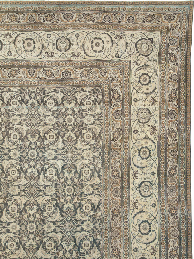 Antique Persian Tabriz Carpet, No.25490 - Galerie Shabab