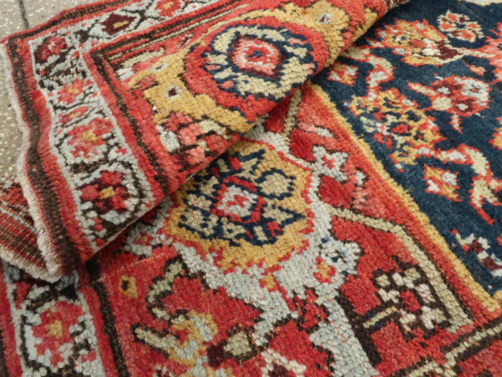 Antique Persian Kurd Runner, No.25497 - Galerie Shabab