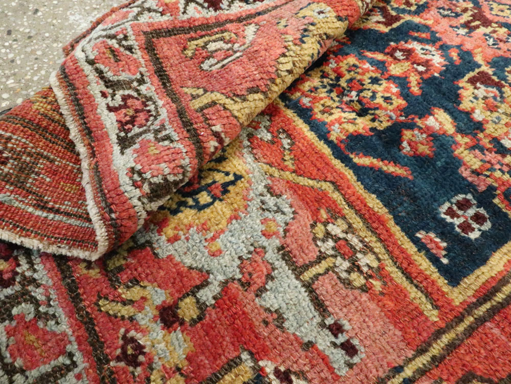 Antique Persian Kurd Runner, No.25498 - Galerie Shabab