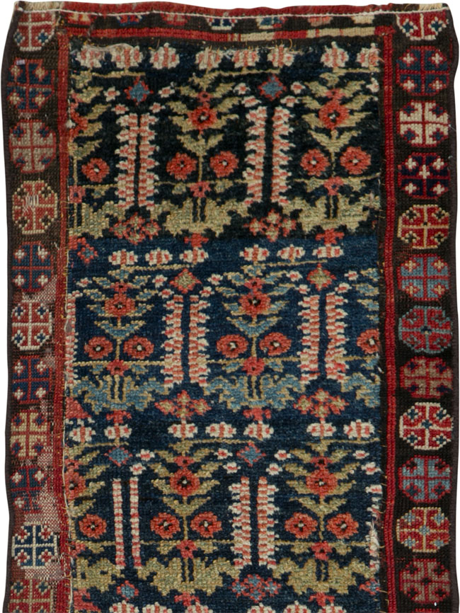 Antique Northwest Persian Rug, No.25499 - Galerie Shabab