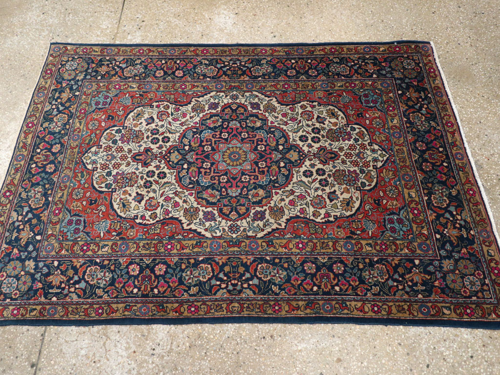 Antique Persian Kashan Rug, No.25501 - Galerie Shabab