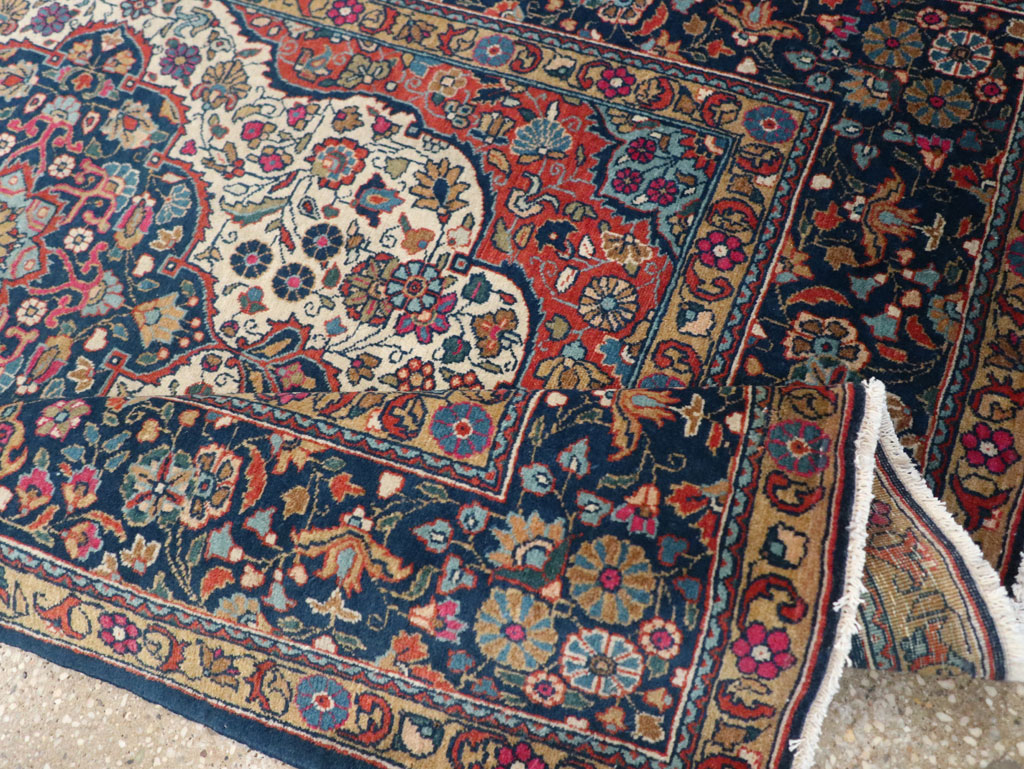 Antique Persian Kashan Rug, No.25501 - Galerie Shabab
