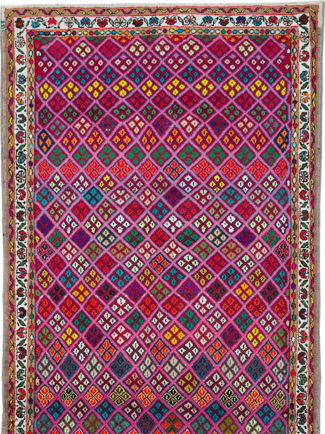 Vintage Persian Hamadan Runner, No.25528 - Galerie Shabab