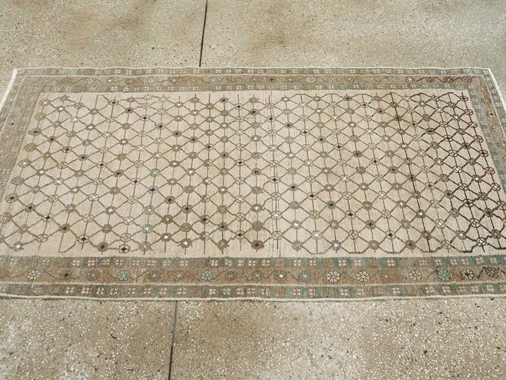 Vintage Persian Malayer Rug, No.25529 - Galerie Shabab