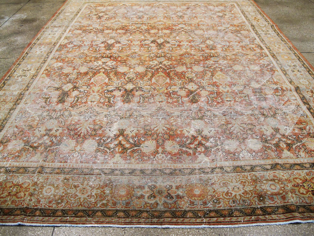 Antique Persian Mahal Distressed Carpet, No.25537 - Galerie Shabab