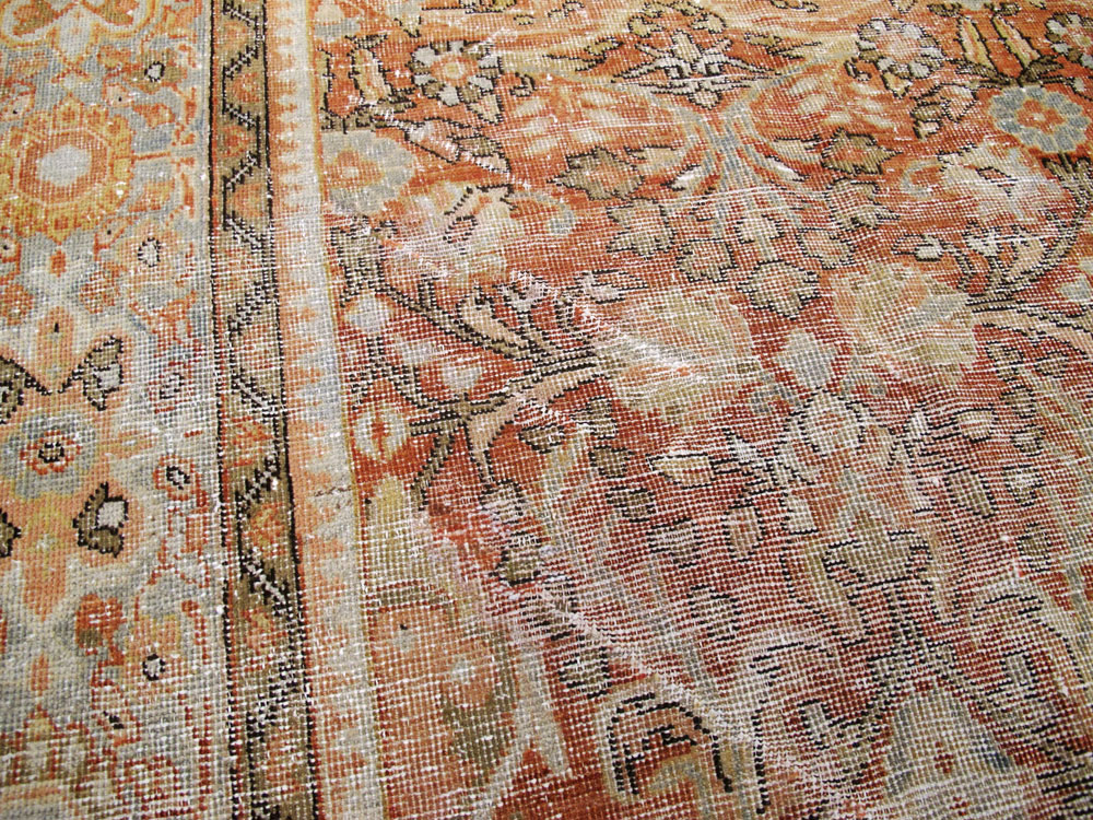 Antique Persian Mahal Distressed Carpet, No.25537 - Galerie Shabab