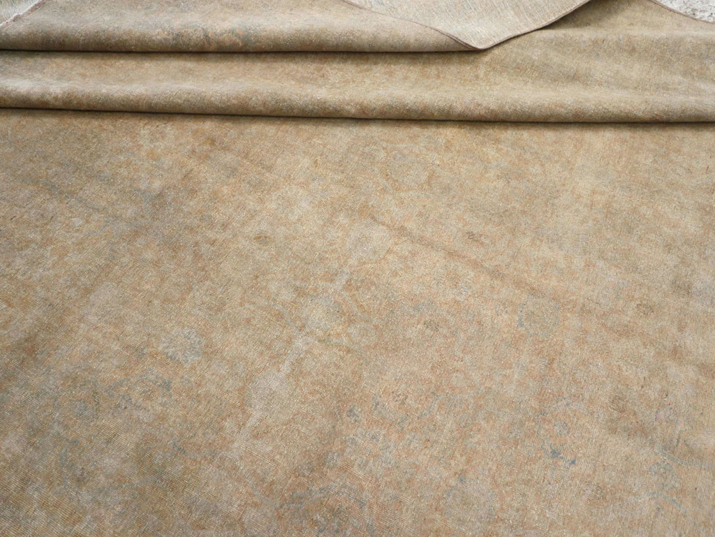 Antique Persian Tabriz Room Size Carpet, No.25539 - Galerie Shabab