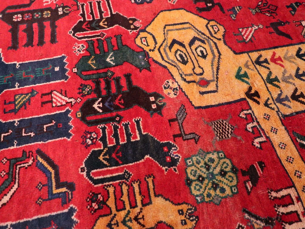 Vintage Persian Pictorial Afshar Accent Rug, No.25541 - Galerie Shabab