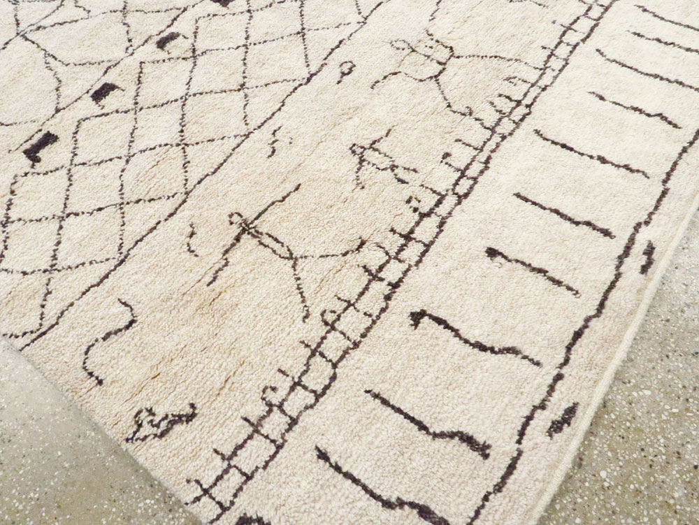 Modern Moroccan Carpet, No.25546 - Galerie Shabab