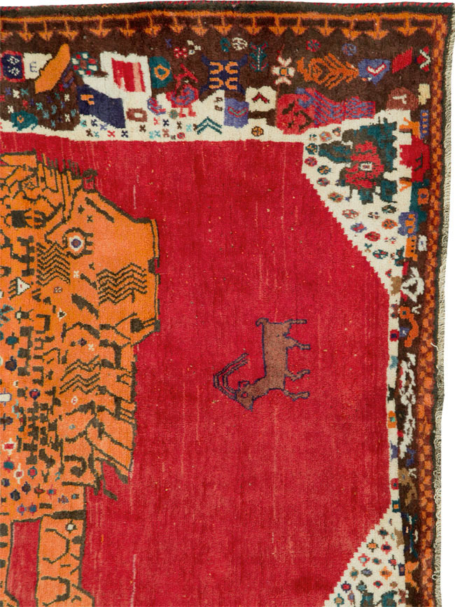 Vintage Persian Shiraz Pictorial Rug, No.25549 - Galerie Shabab