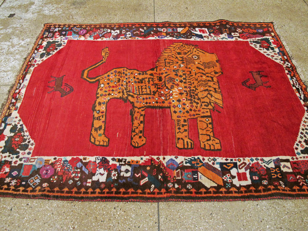 Vintage Persian Shiraz Pictorial Rug, No.25549 - Galerie Shabab