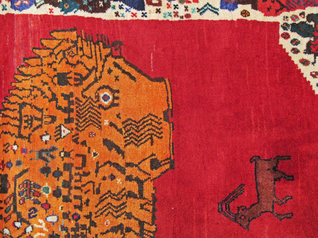 Vintage Persian Shiraz Pictorial Rug, No.25549 - Galerie Shabab