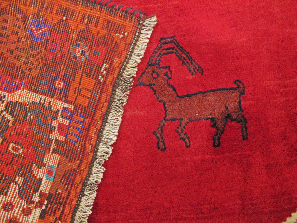 Vintage Persian Shiraz Pictorial Rug, No.25549 - Galerie Shabab
