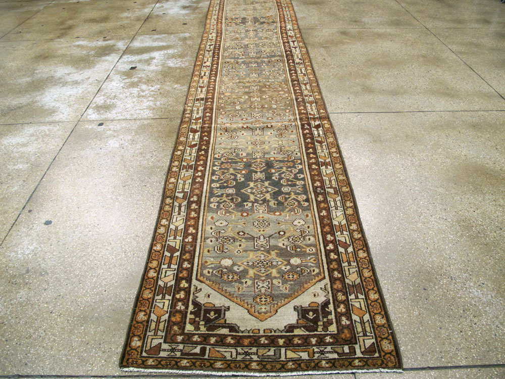 Antique Persian Malayer Runner, No.25560 - Galerie Shabab