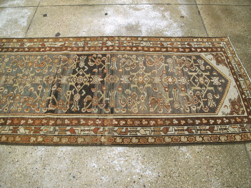 Antique Persian Malayer Runner, No.25560 - Galerie Shabab