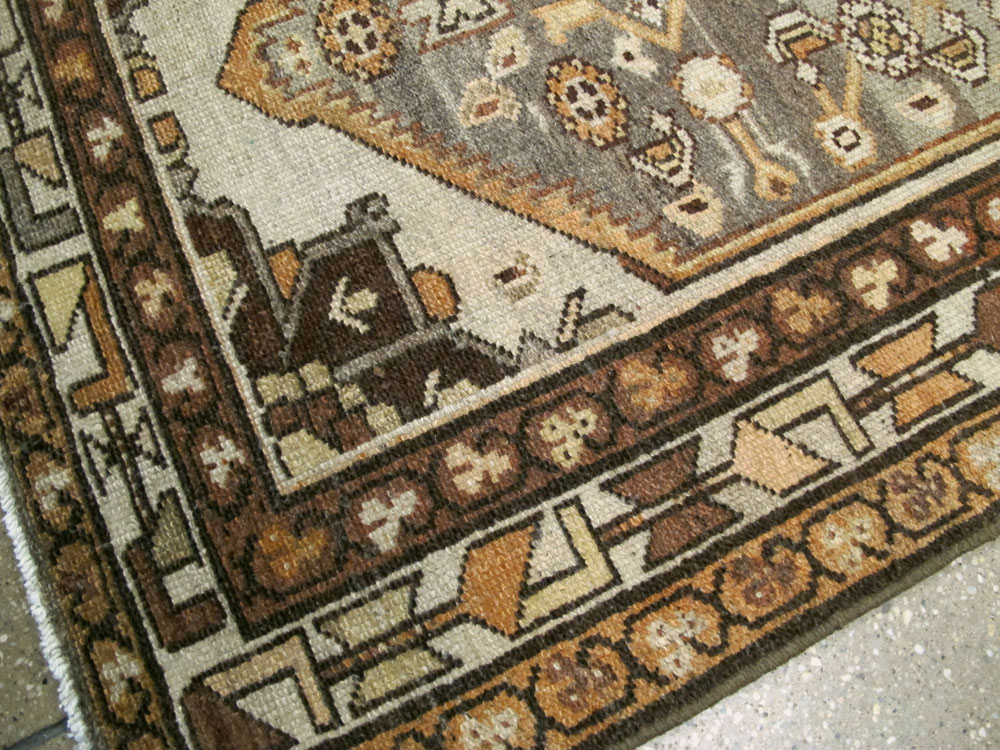 Antique Persian Malayer Runner, No.25560 - Galerie Shabab