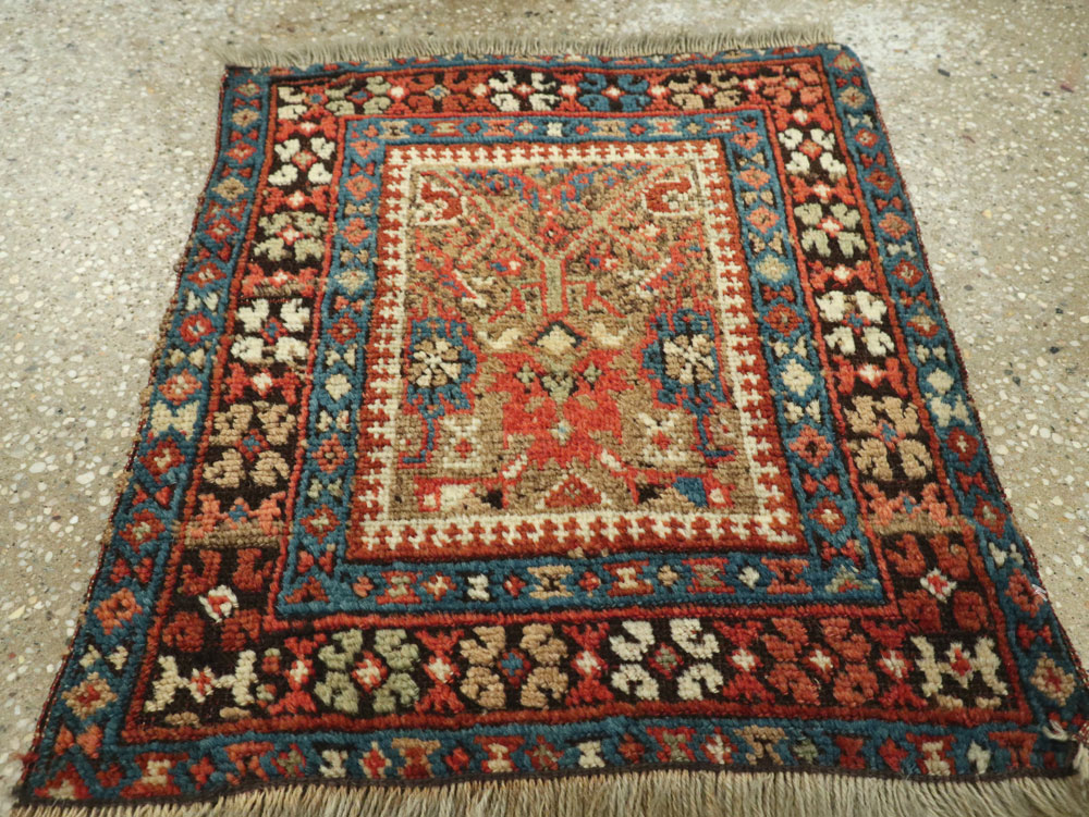 Antique Persian Qashqai Square Tribal Throw Rug, No.25568 - Galerie Shabab