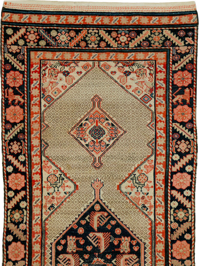 Antique Persian Hamadan Pictorial Rug, No.25572 - Galerie Shabab