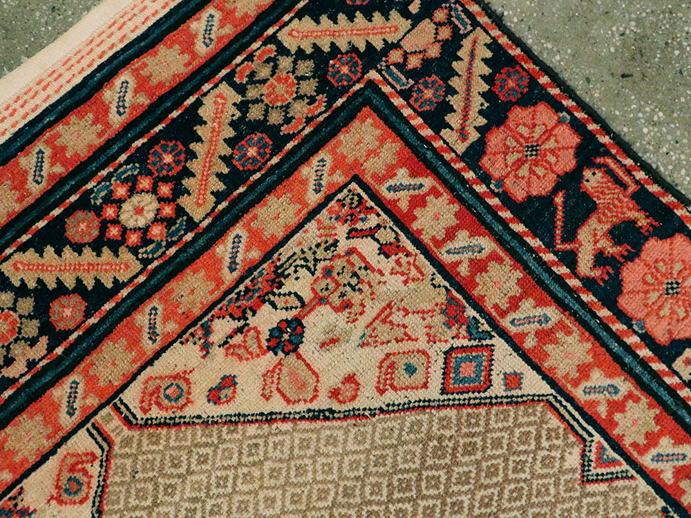 Antique Persian Hamadan Pictorial Rug, No.25572 - Galerie Shabab