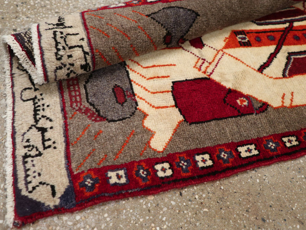 Vintage Pictorial Hamadan Rug, No.25586 - Galerie Shabab
