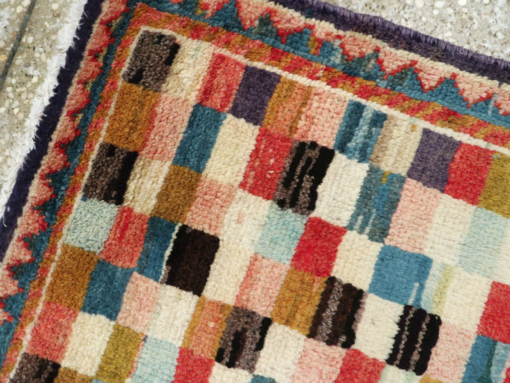 Vintage Pictorial Mahal Rug, No.25595 - Galerie Shabab