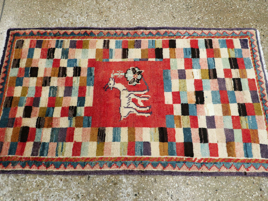 Vintage Pictorial Mahal Rug, No.25595 - Galerie Shabab