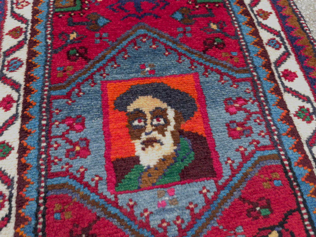 Vintage Pictorial Malayer Rug, No.25599 - Galerie Shabab