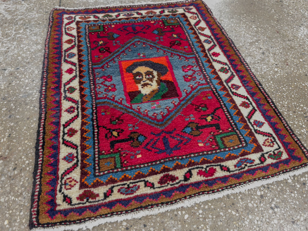 Vintage Pictorial Malayer Rug, No.25599 - Galerie Shabab