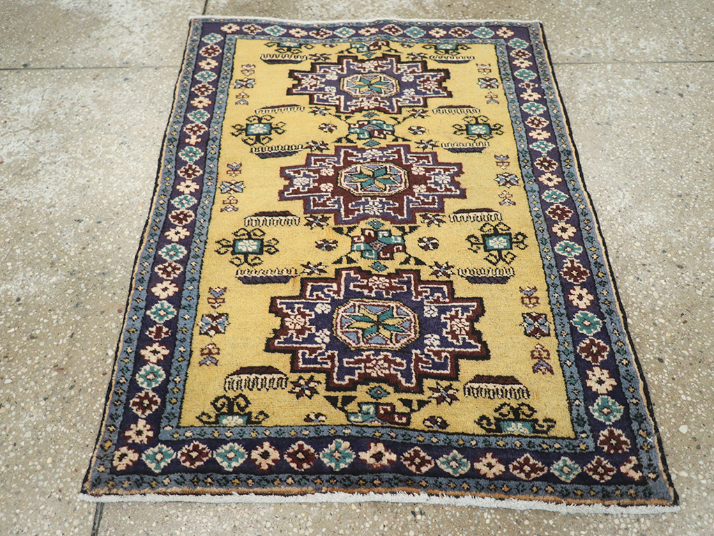 Vintage Tabriz Rug, No.25603 - Galerie Shabab
