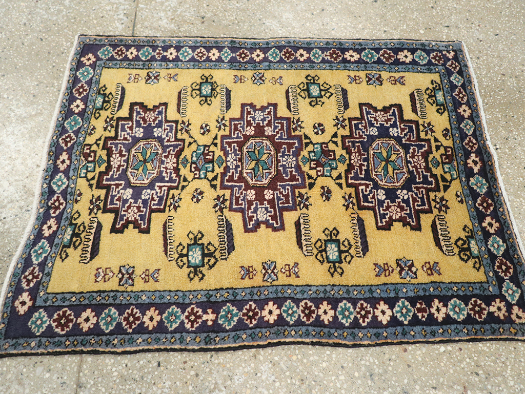 Vintage Tabriz Rug, No.25603 - Galerie Shabab