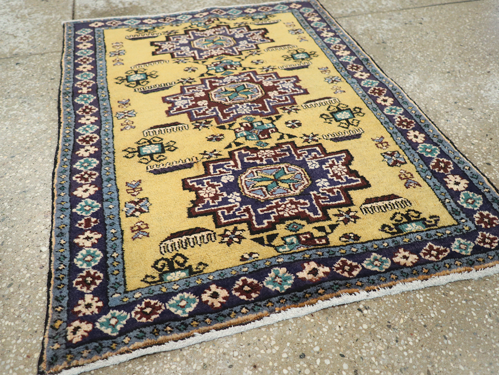 Vintage Tabriz Rug, No.25603 - Galerie Shabab