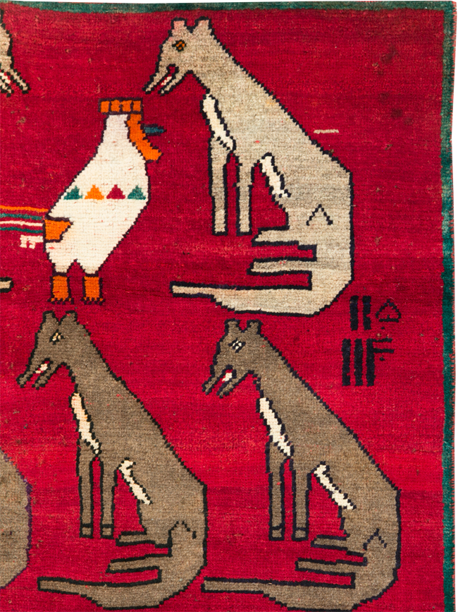 Vintage Persian Shiraz Pictorial Rug, No.25607 - Galerie Shabab