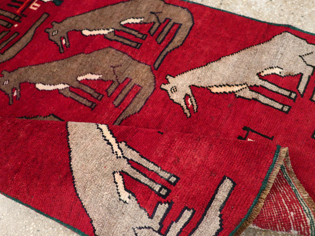 Vintage Persian Shiraz Pictorial Rug, No.25607 - Galerie Shabab