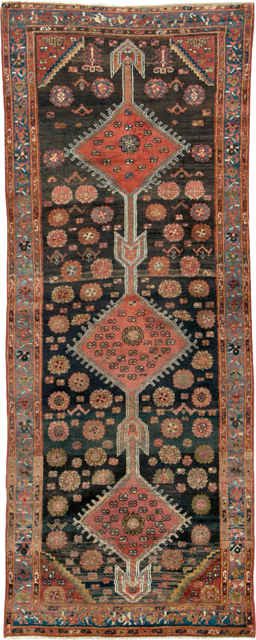 Vintage Kurdish Rug, No.25614 - Galerie Shabab