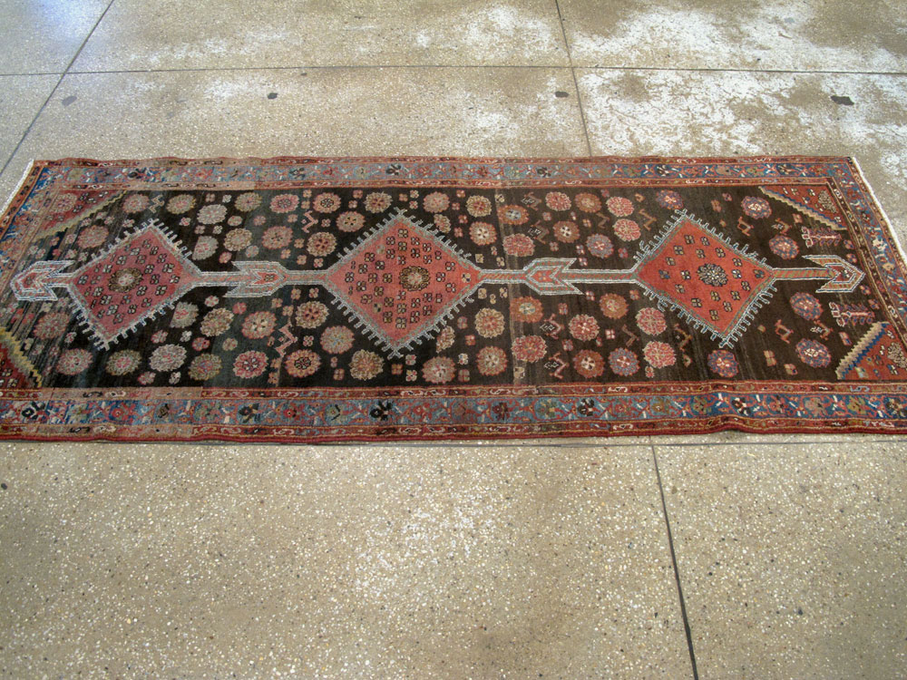 Vintage Kurdish Rug, No.25614 - Galerie Shabab