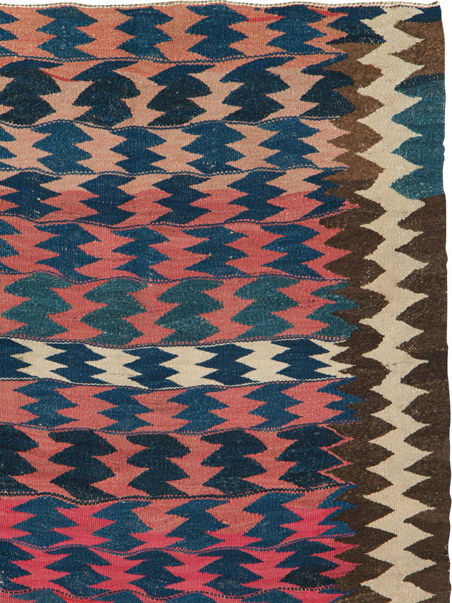 Vintage Persian Kilim, No.25619 - Galerie Shabab