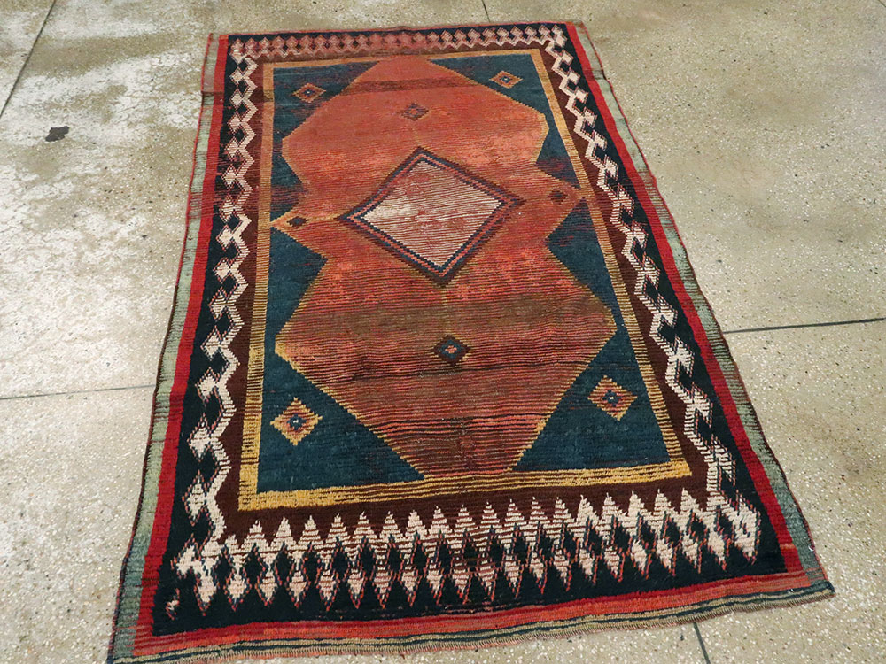 Antique Persian Gabbeh Tribal Accent Rug, No.25626 - Galerie Shabab