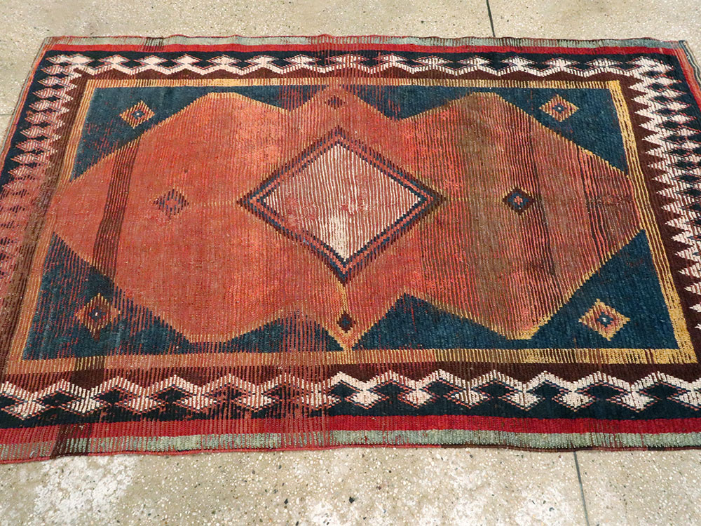 Antique Persian Gabbeh Tribal Accent Rug, No.25626 - Galerie Shabab