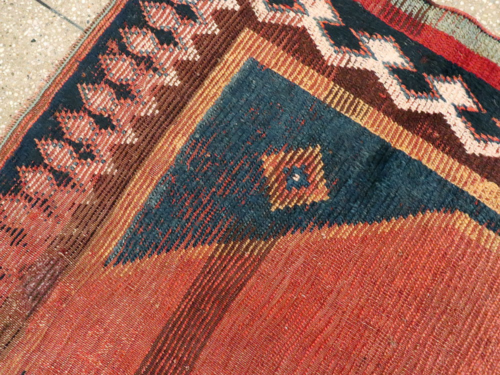 Antique Persian Gabbeh Tribal Accent Rug, No.25626 - Galerie Shabab