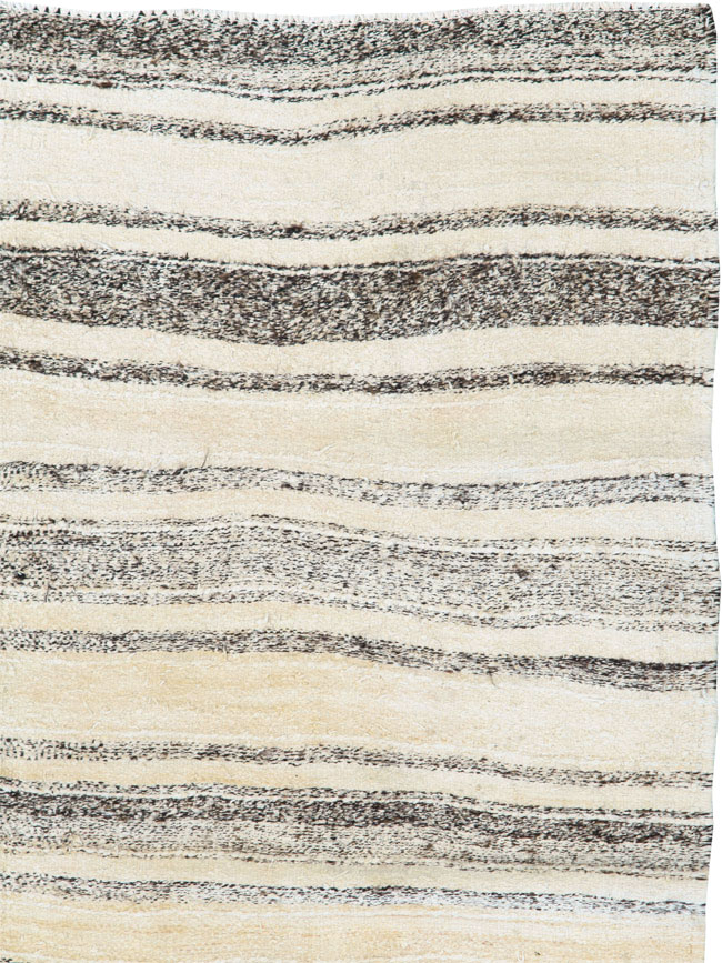 Vintage Persian Kilim, No.25630 - Galerie Shabab