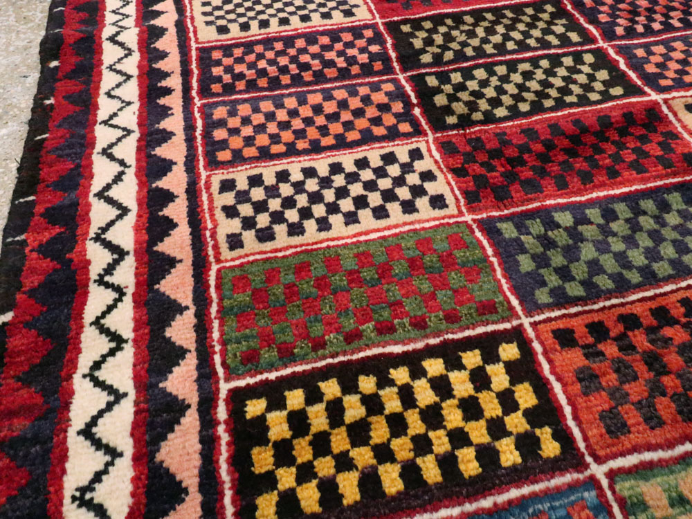 Vintage Persian Gabbeh Rug, No.25631 - Galerie Shabab