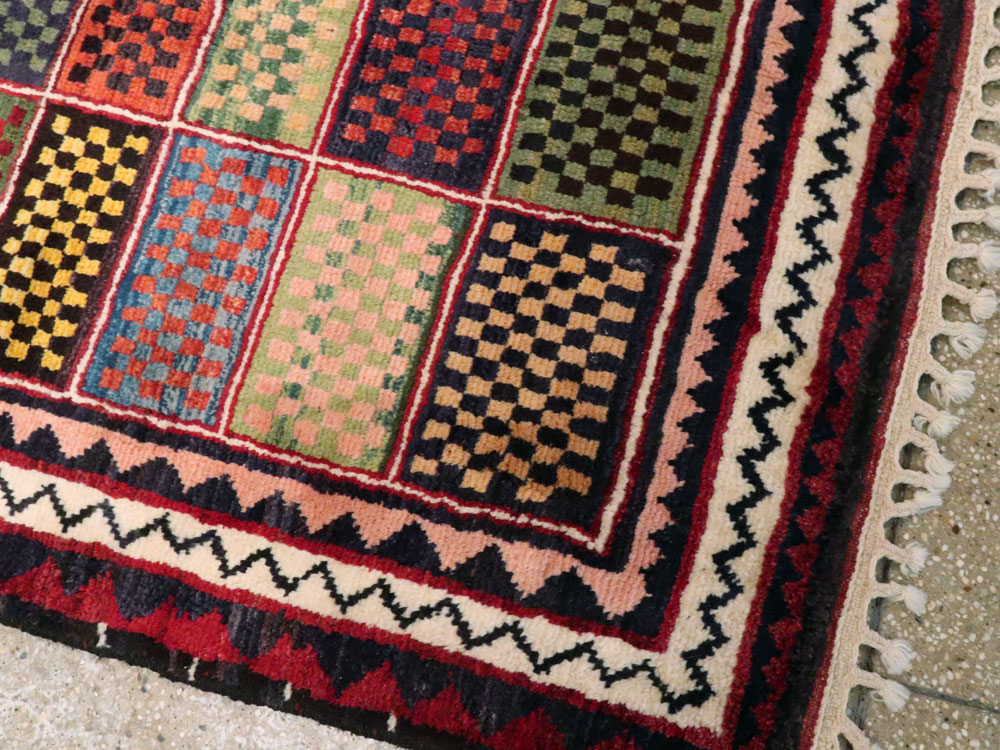 Vintage Persian Gabbeh Rug, No.25631 - Galerie Shabab