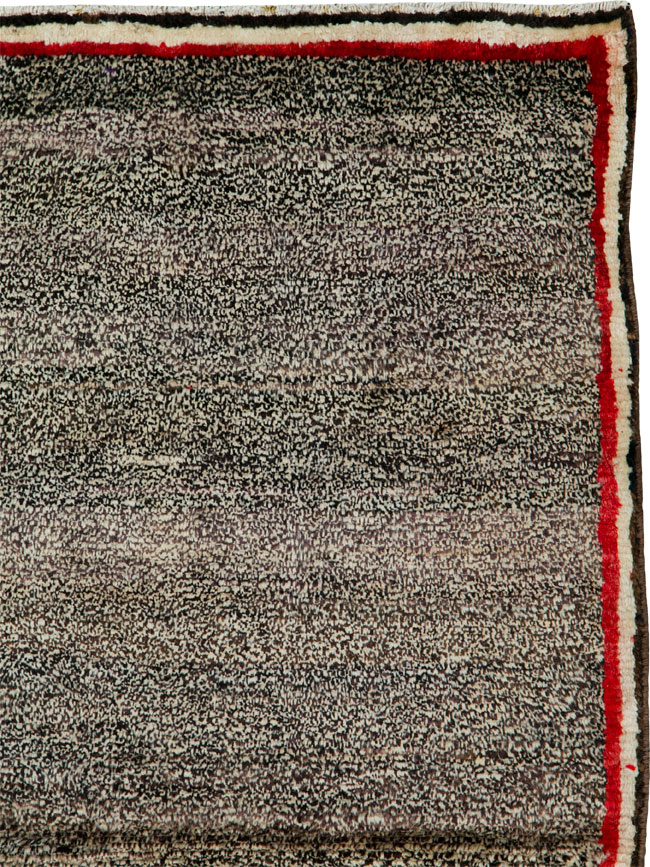 Vintage Persian Gabbeh Rug, No.25637 - Galerie Shabab