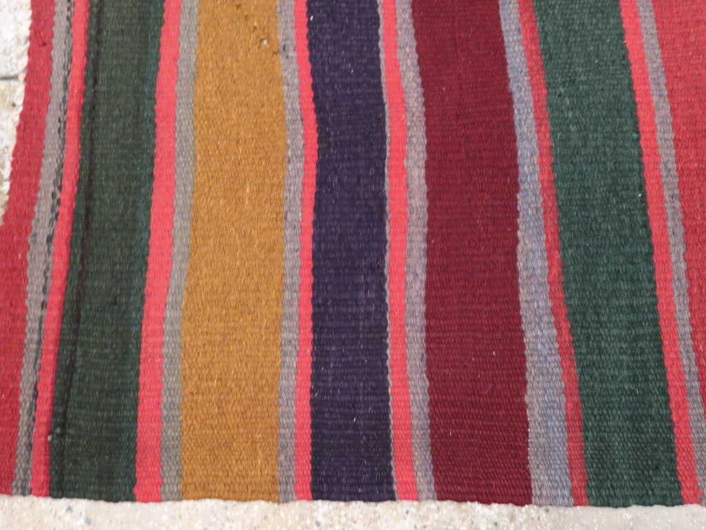 Vintage Persian Kilim, No.25643 - Galerie Shabab