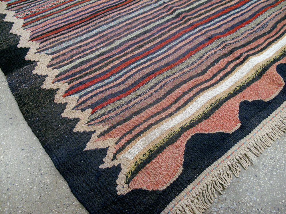 Vintage Persian Kilim, No.25644 - Galerie Shabab