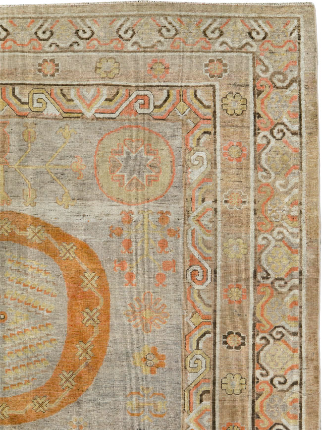Antique East Turkestan Khotan Gallery Carpet, No.25677 - Galerie Shabab