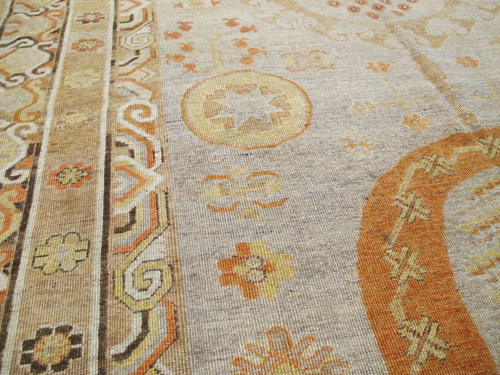 Antique East Turkestan Khotan Gallery Carpet, No.25677 - Galerie Shabab