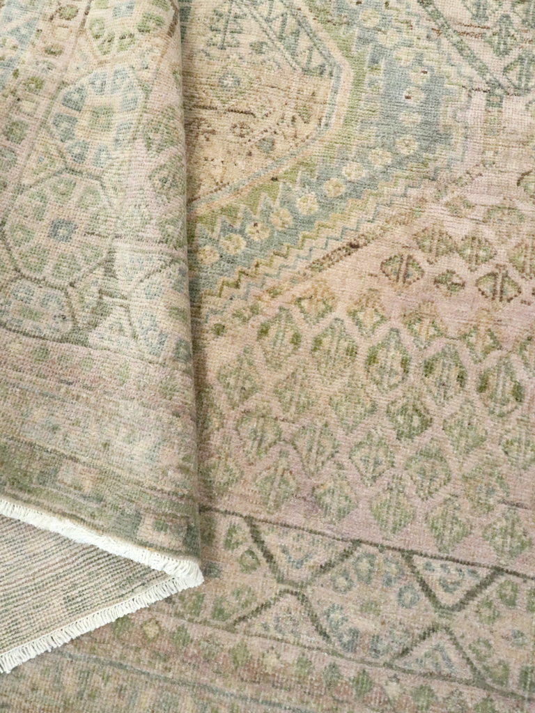 Antique Persian Afshar Rug, No.25691 - Galerie Shabab