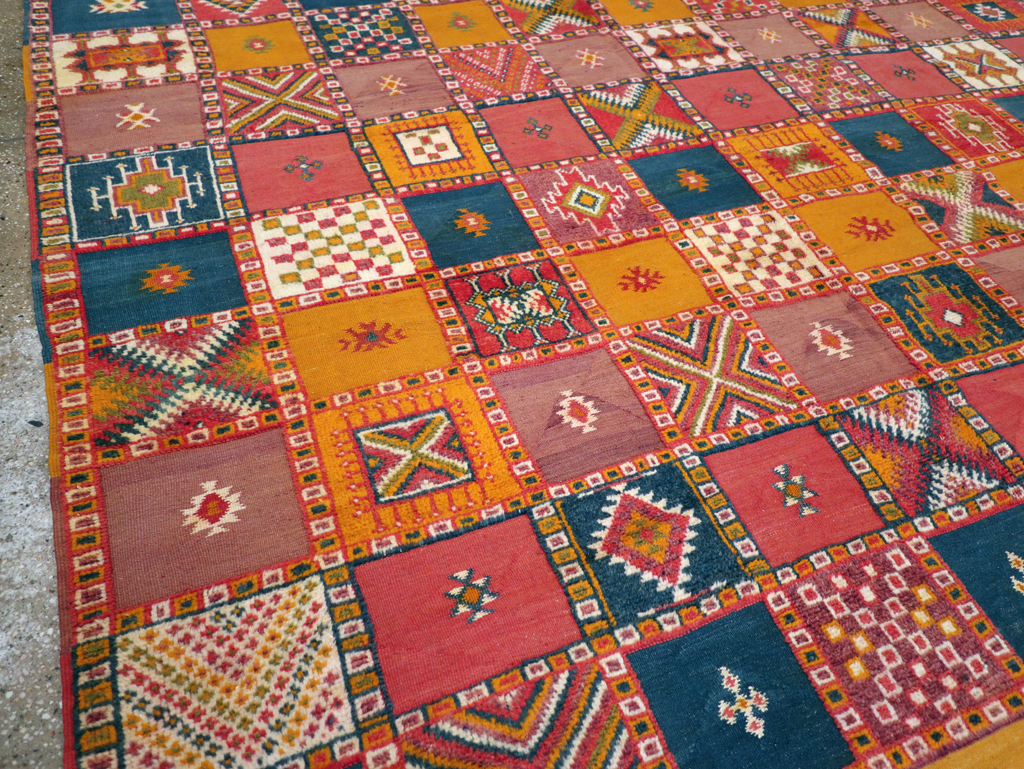 Vintage Moroccan Oversize Carpet, No.25717 - Galerie Shabab