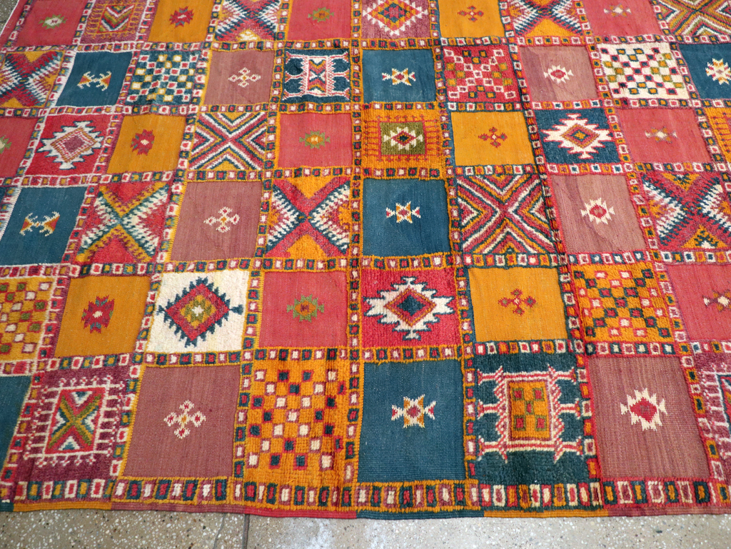 Vintage Moroccan Oversize Carpet, No.25717 - Galerie Shabab